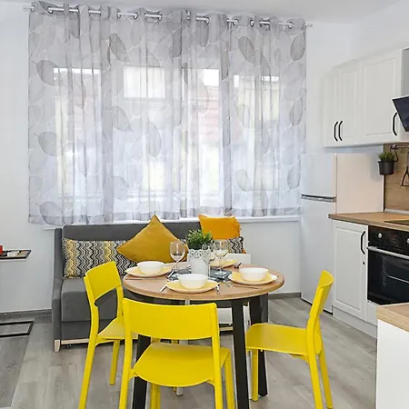 Casa Del Sol ~ Beautiful 2bd Flat In The Centre דירה *