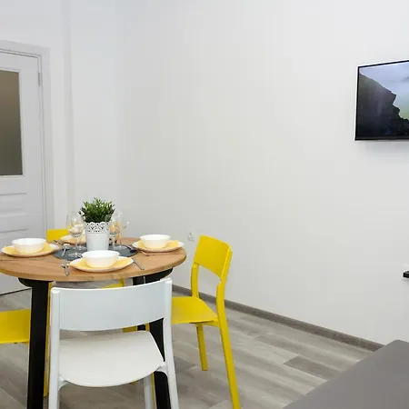 Casa Del Sol ~ Beautiful 2bd Flat In The Centre דירה *